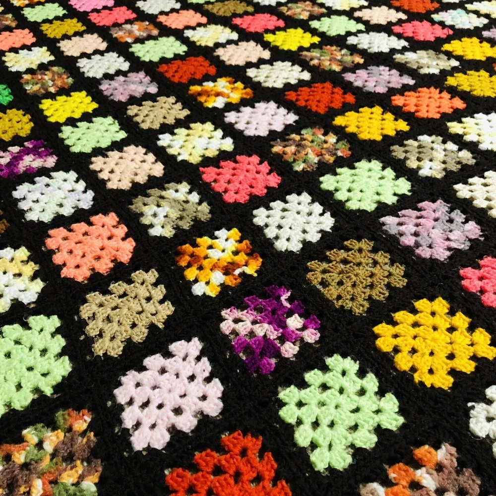 Handmade Afghan Granny Square Crochet Blanket Roseanne Big Bang Theory 103x59 XL